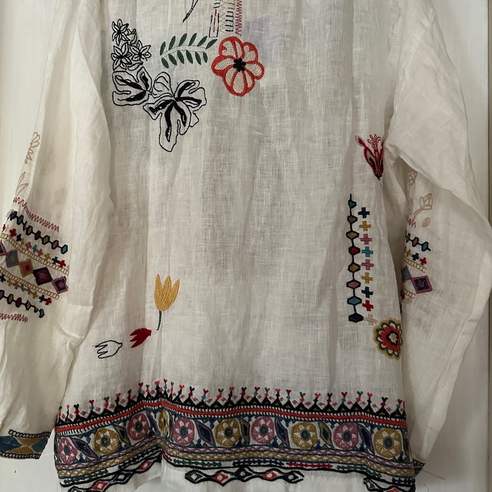 Johnny Was Simmie Embroidered Linen Blouse - Picture 10 of 15